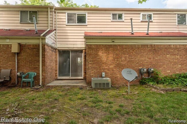 Building Photo - 1407 Laurel Valley Dr