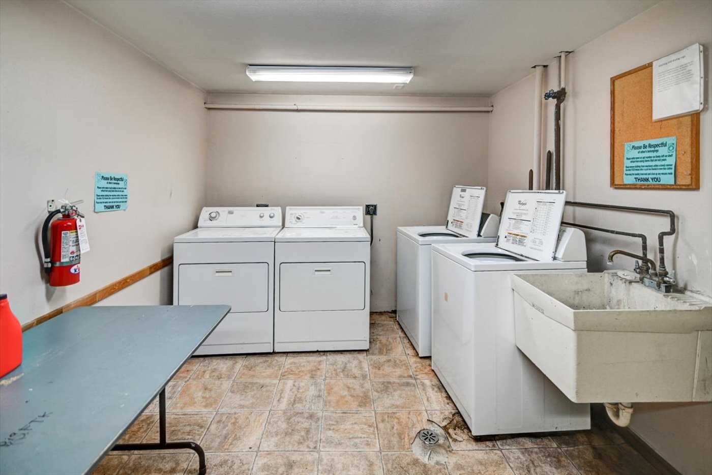 Building Photo - 2850 Cimarron Trl