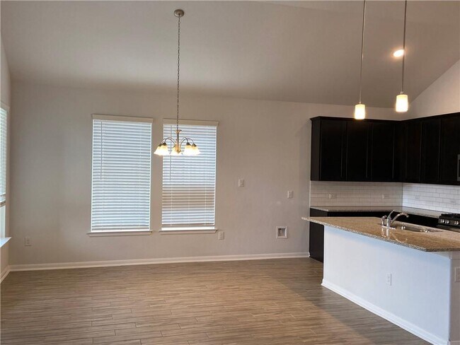 Building Photo - 481 Leadtree Loop