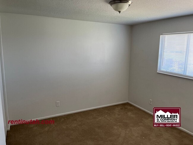 Building Photo - COMING SOON! Home For Rent! 1221 N. Qunicy...