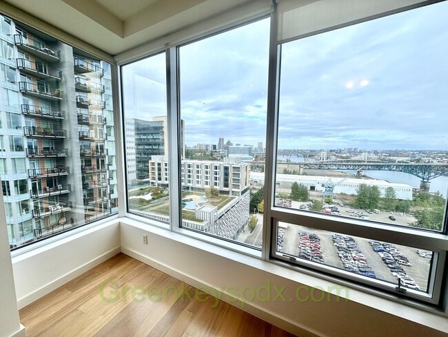 Building Photo - Spacious, open-concept 1-bedroom 16th floo...