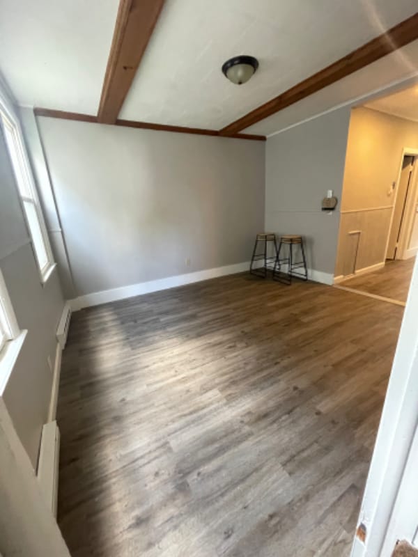 Building Photo - 1 Ware