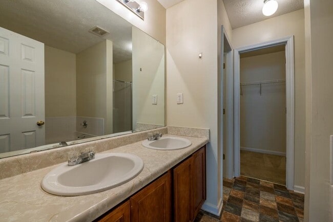 Building Photo - 3716 Harvest Dr