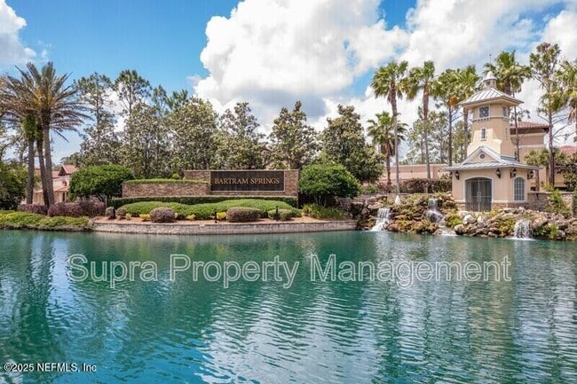 Building Photo - 6092 Bartram Village Dr