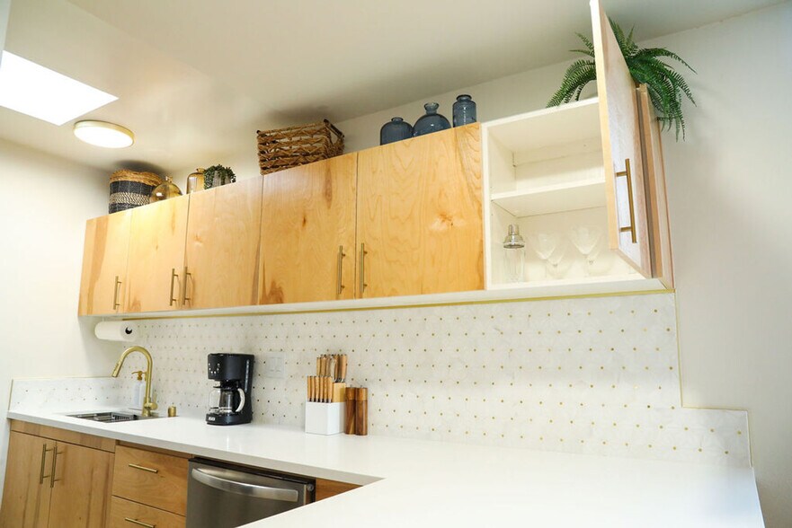 Building Photo - 1773 Torrance St