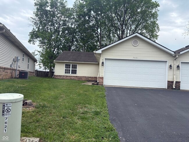 Building Photo - 7621 Orchard Village Dr