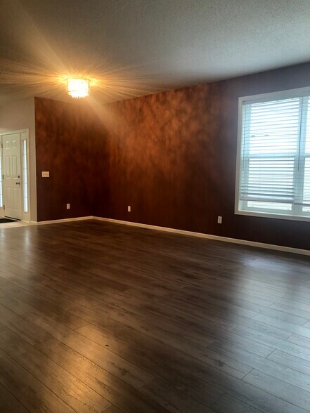 Building Photo - 1680 Oakbrooke Ct