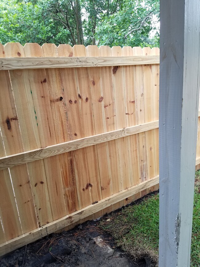 Building Photo - 440 Myrtlewood Cir