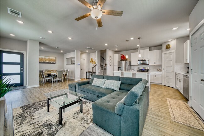 Building Photo - 3830 Singing Coast Path