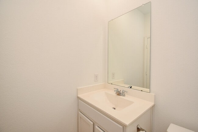 Building Photo - 18979 Buckley Oak Dr