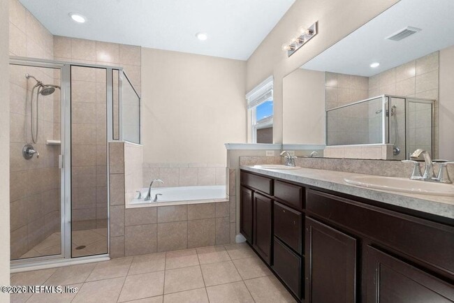 Building Photo - 10971 Ventnor Ave