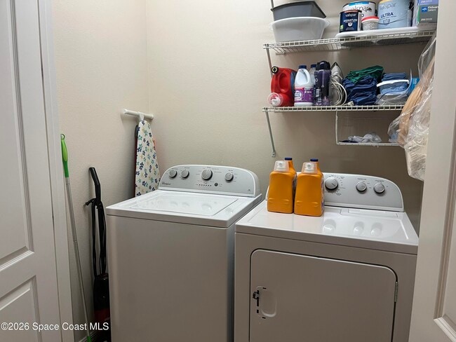 Building Photo - 5748 Tamarac Dr