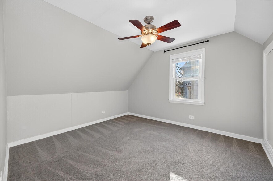 Building Photo - 4524 Washington St