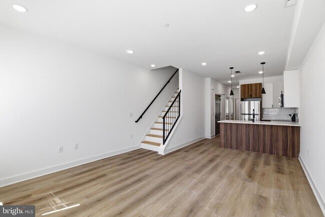 Building Photo - 2534 N 11th St