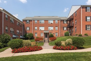 Building Photo - Windsor Apartments