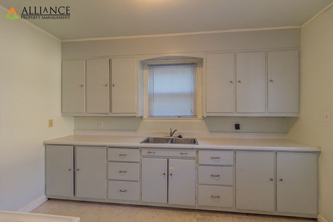 Building Photo - Laramie St. 1734-36