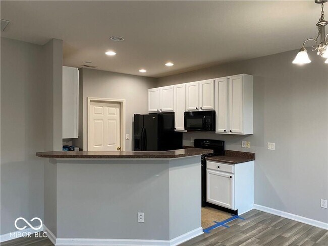Building Photo - 5608 Castor Way