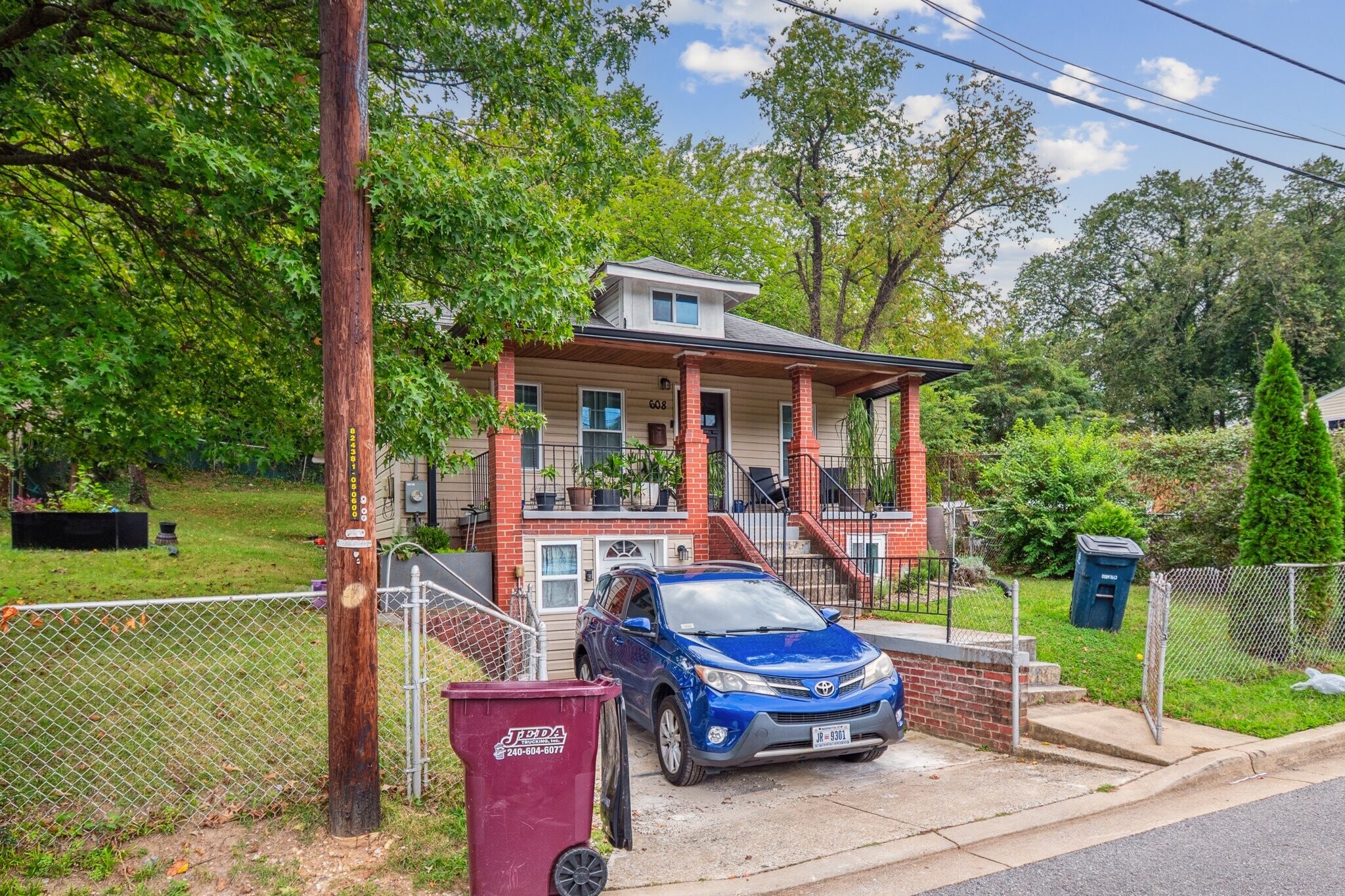 Building Photo - 608 Opus Ave
