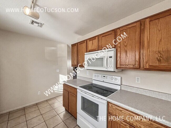 Building Photo - 2314 Silvergate Pl