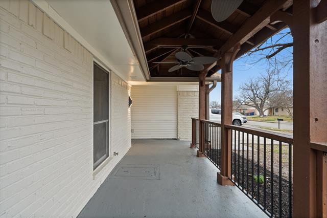 Building Photo - 403 Valentine Ln