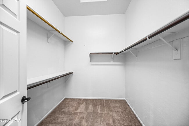 Building Photo - 4231 E Marshall Ave