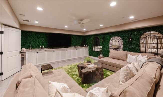 Building Photo - 505 14th St