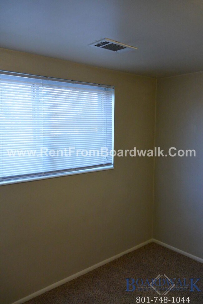 Building Photo - 1955-1957 S Foothill Dr