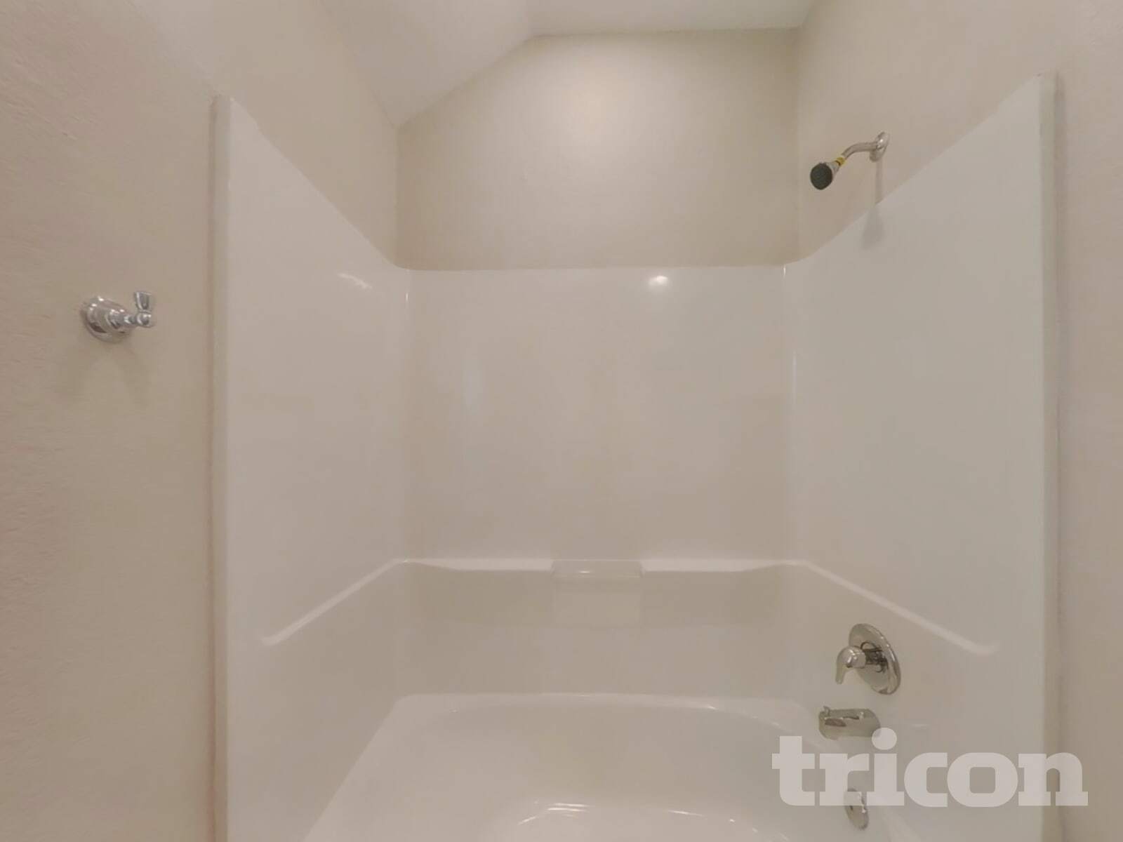 Building Photo - 1911 Ballesteros St