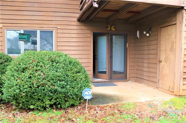 Building Photo - 1847 J Julian Ln