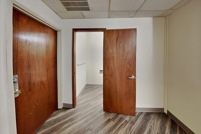 Building Photo - 207 Stanton Ave