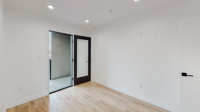 Building Photo - 6807 Gloria Ave