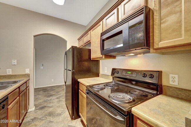 Building Photo - 2950 W Louise Dr