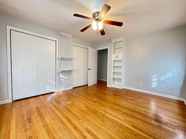 Building Photo - 136 Rwe Jones Dr