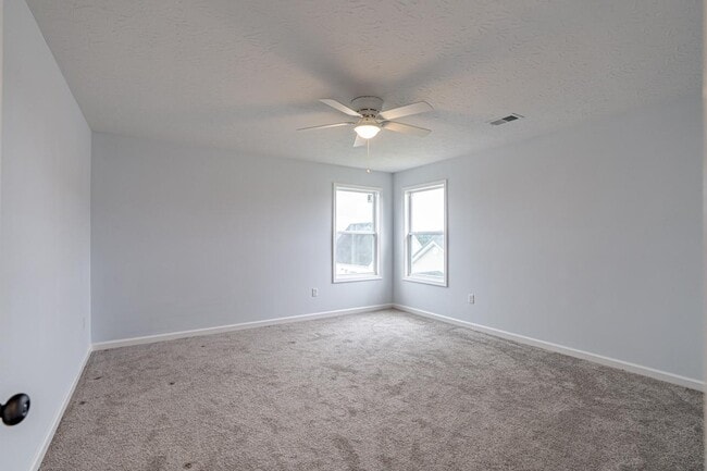 Building Photo - 128 Alumni Dr