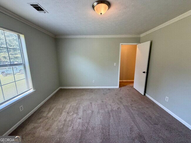 Building Photo - 209 Stagecoach Ridge