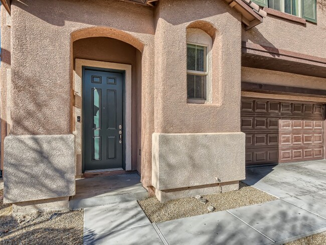 Building Photo - 5537 Ayers Cliff St