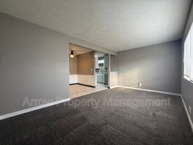 Building Photo - 1215 E Street-7