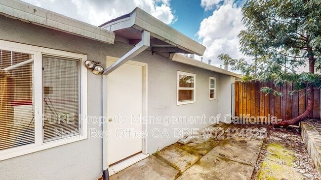 Building Photo - 4942 Sonoma Hwy