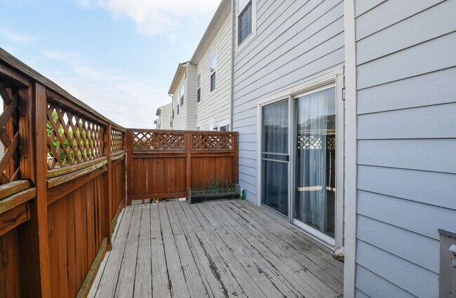 Building Photo - Idlewild Townhome for Rent