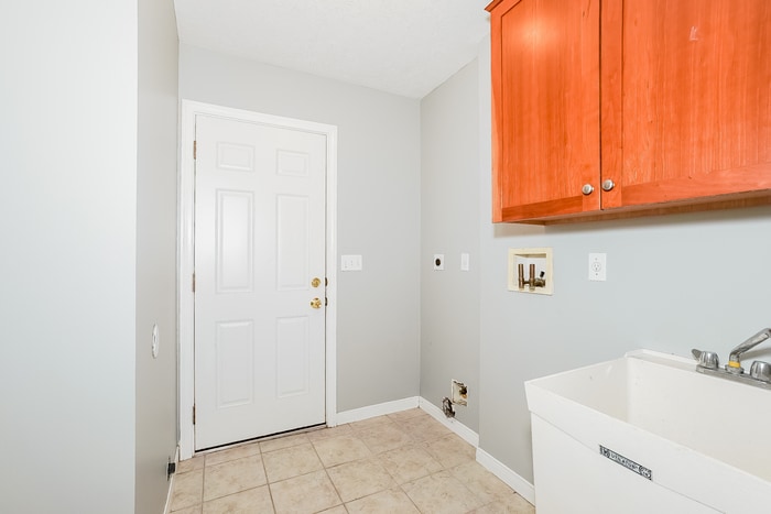 Building Photo - 123 Plymouth Rd