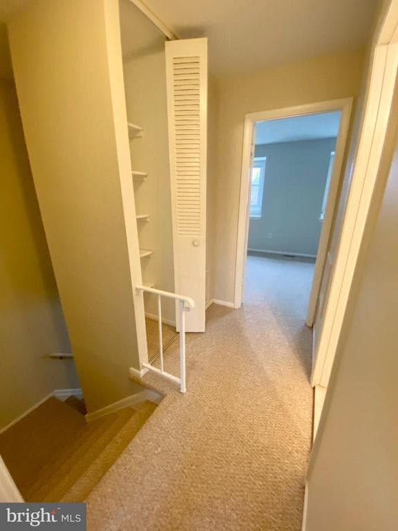 Building Photo - 2 Heritage Ct