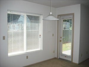 Building Photo - Agr02