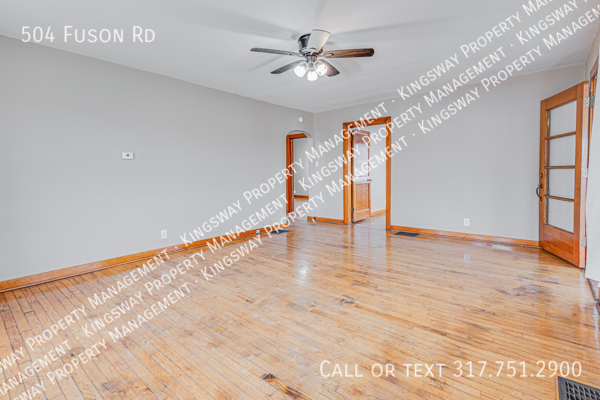 Building Photo - 504 W Fuson Rd