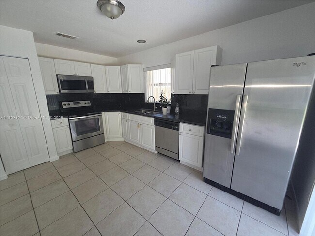 Building Photo - 11903 SW 273rd St