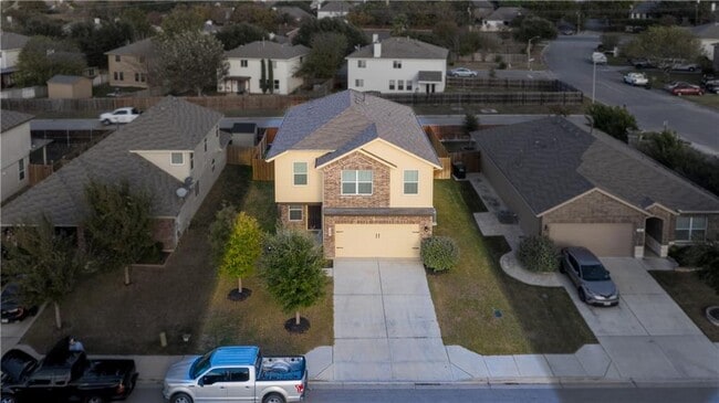 Building Photo - 137 Moulins Ln