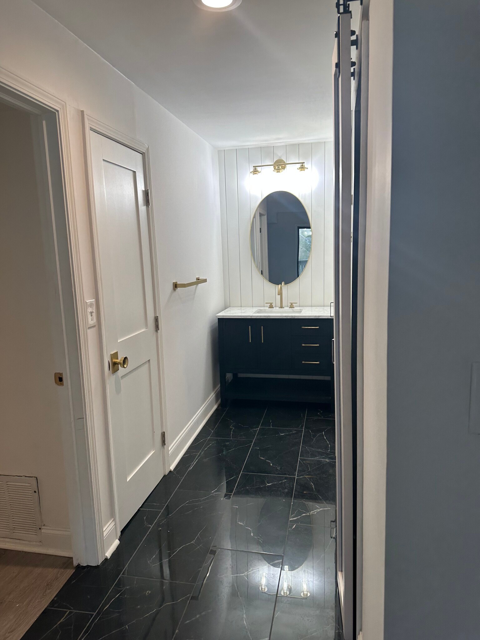 Building Photo - 304 Dunbar Dr