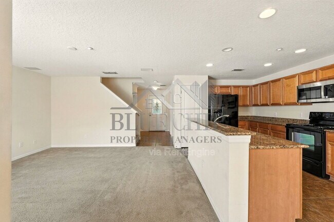 Building Photo - 13800 Golden Russet Dr