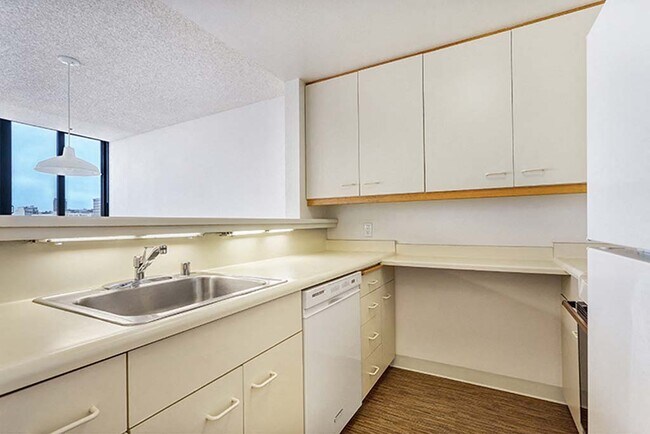 Floorplan - Trinity Towers Apartments