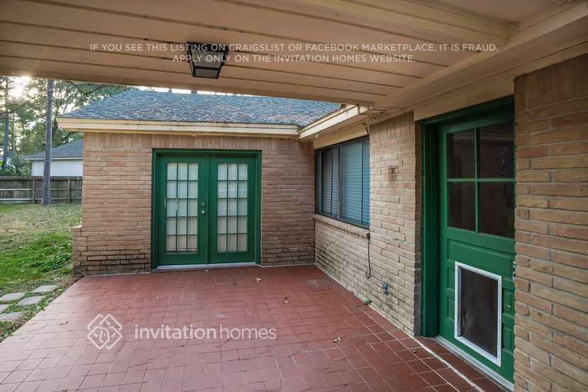 Building Photo - 12103 Silver Creek Dr