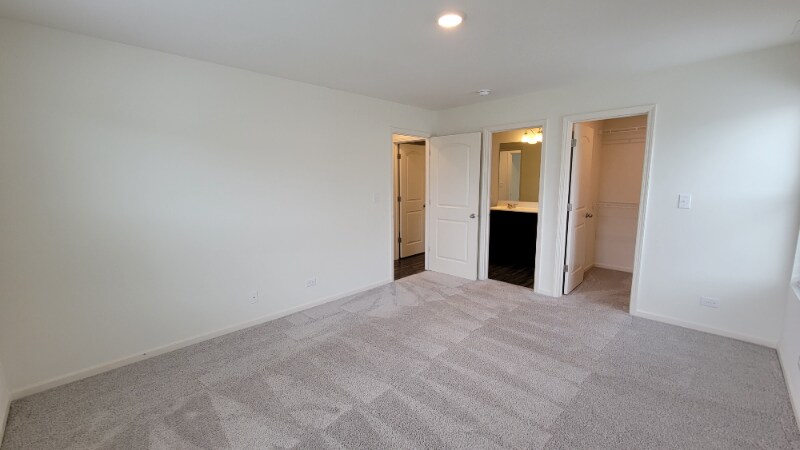 Building Photo - 200 Goldenrod Dr
